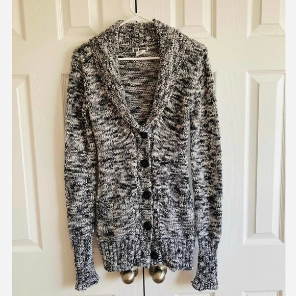 Billabong knit black, gray, white cardigan size small - Picture 1 of 6